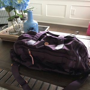 Lululemon weekend warrior duffle bag
